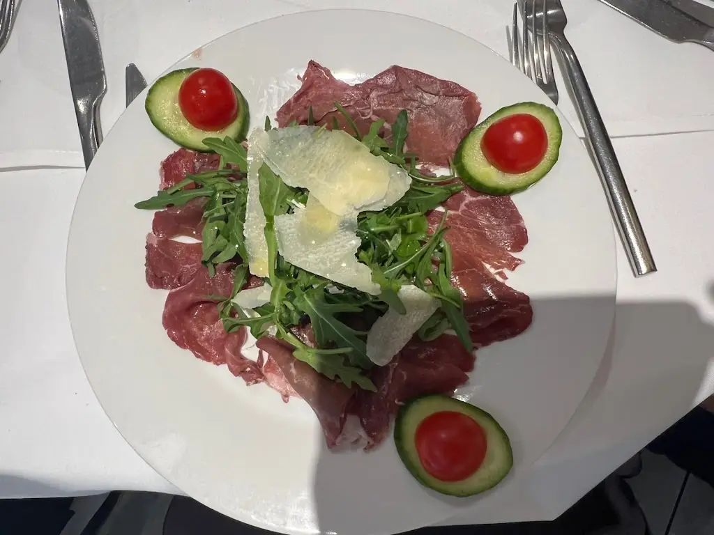 Ilves_Papillon Chigwell_Chigwell_review