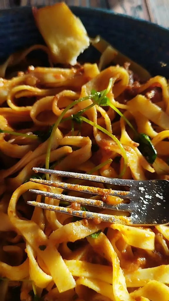 Linguine Restaurant Hainault_Chigwell_slider_image_2