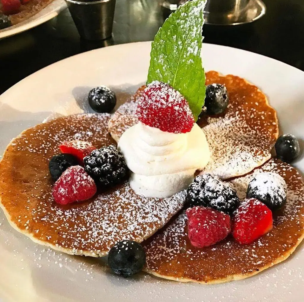 Capricho_Chigwell_slider_image_3