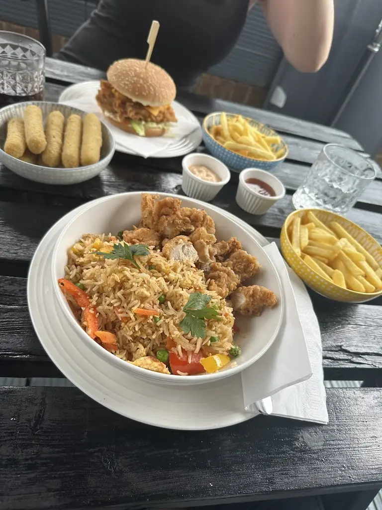 Liam Nixon_Chikaross Chicken And Grill Chigwell_Chigwell_recensione