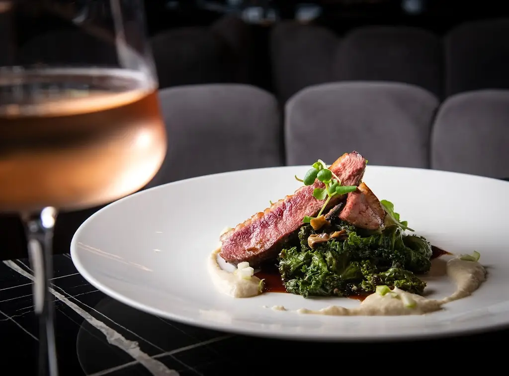 Aura Grill and Bar_Chigwell_slider_image_3