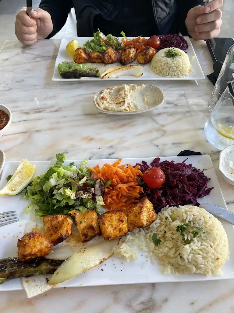 Chris_Efezade Mezze_Chigwell_review