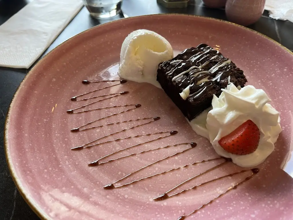 H “Popo” Slim_Morano Mediterranean restaurant_Chester-le-Street_review