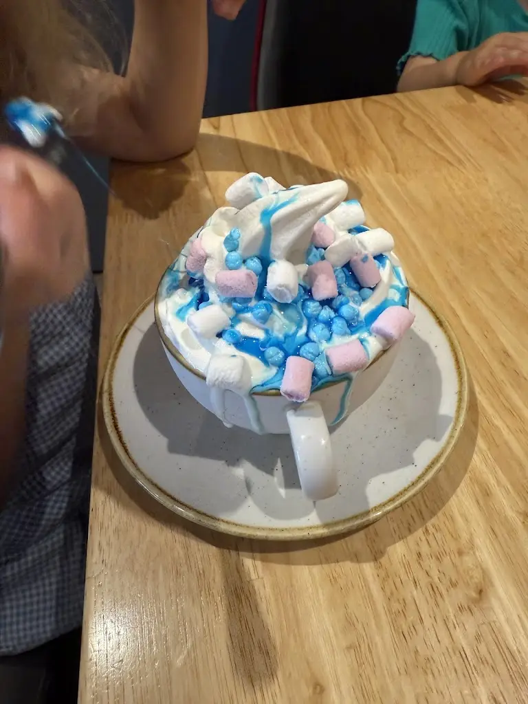 Daniel Peake_Miss Elephant_Chester-le-Street_review