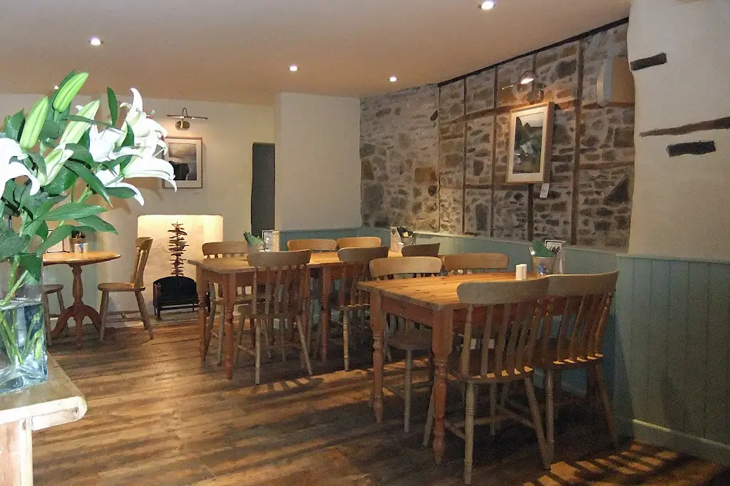 Market Street Kitchen_Appledore_slider_image_1