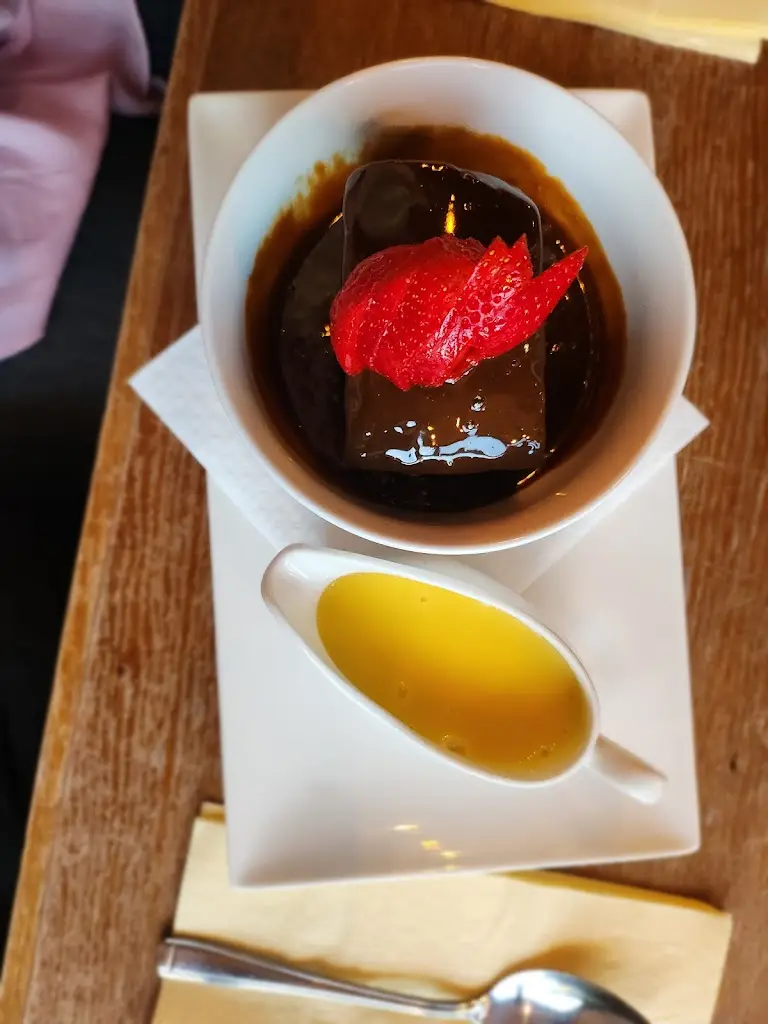 Prarthana Shukla_Hollathans_Chester-le-Street_review