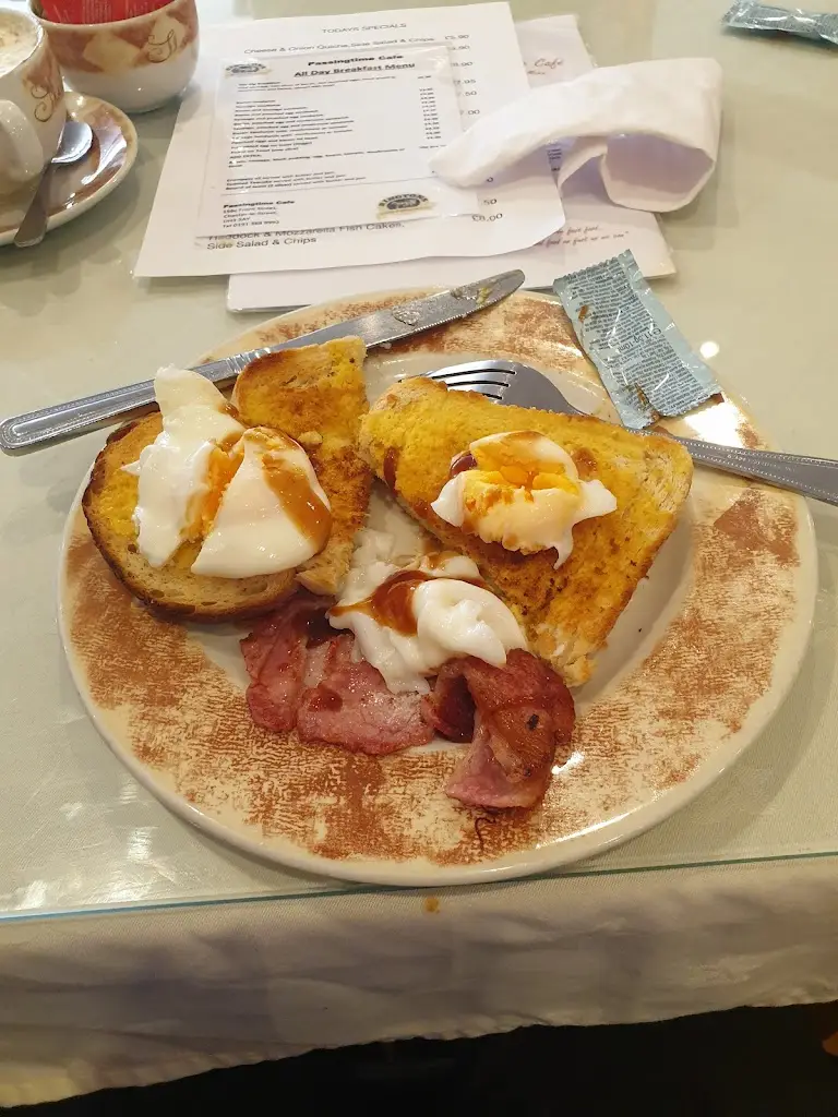 James Christopher Vallely_Passing Time Cafe_Chester-le-Street_review