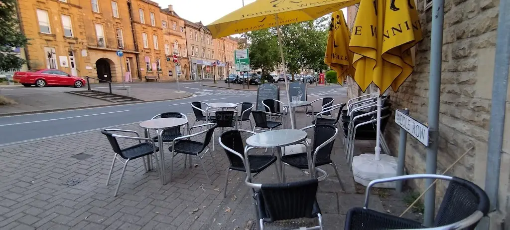 Bitter & Twisted_Chipping Norton_slider_image_1