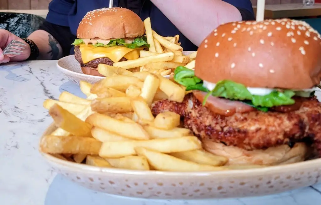 Bitter & Twisted_Chipping Norton_slider_image_2