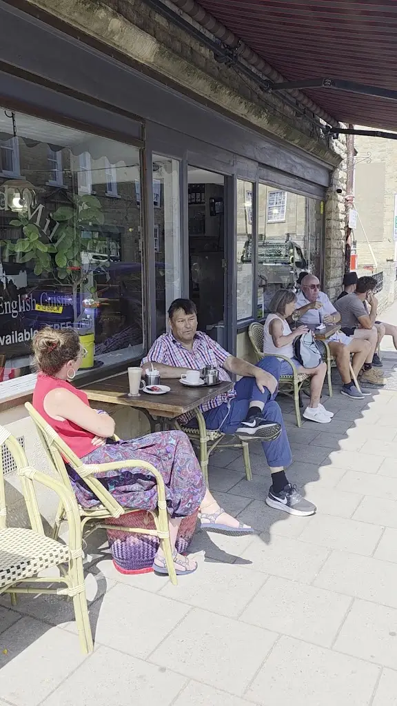 Bill Robson_The Old Mill Coffee House & Bistro_Chipping Norton_review