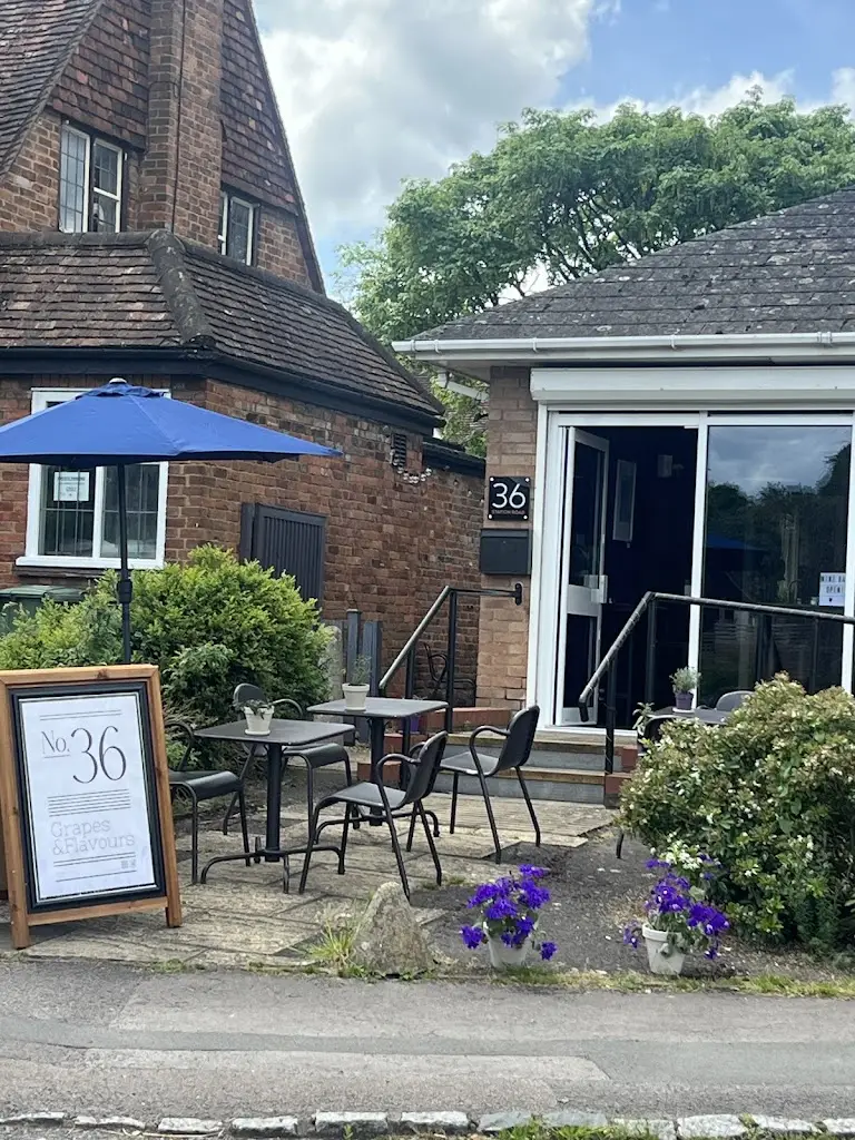 No.36 | Grapes & Flavours_Chinnor_slider_image_2