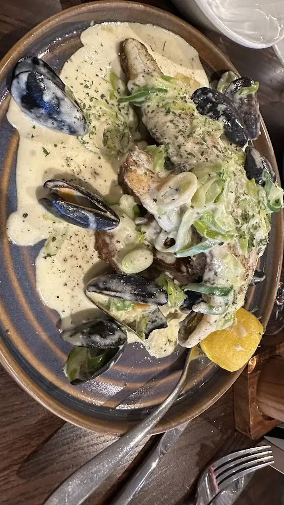 MIKE STEPHENS_Aamore Italian Restaurant - Thame_Chinnor_Bewertung