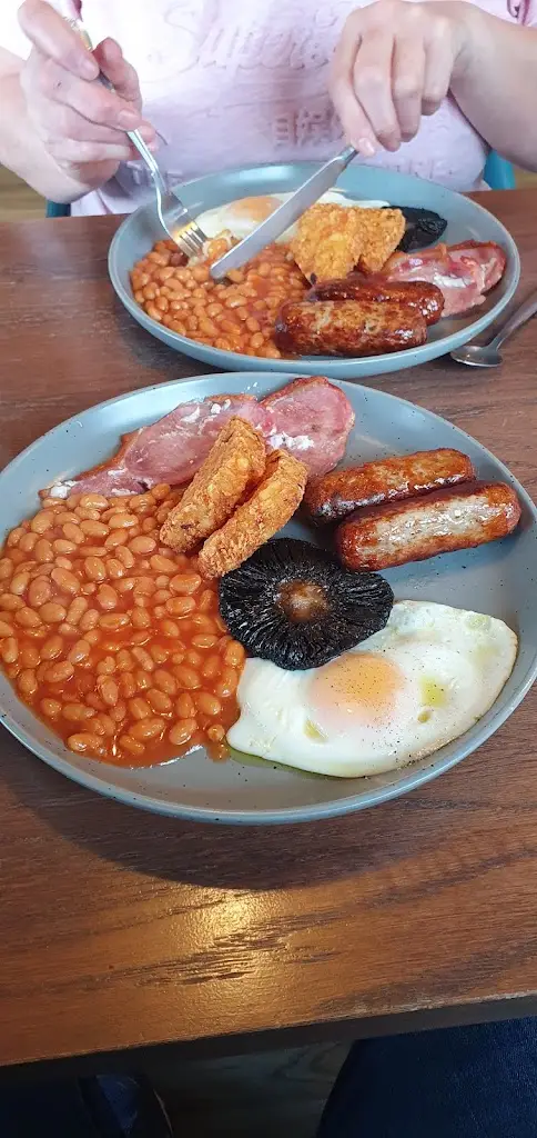 Menu_Fratelli Bites & Coffee_Chipping Ongar_image_7