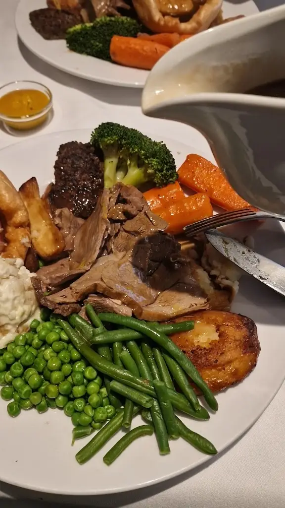 The Green Man Pub & Courtyard Restaurant_Chipping Ongar_slider_image_2