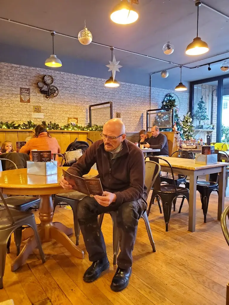 Deli'Mores_Chipping Ongar_slider_image_3