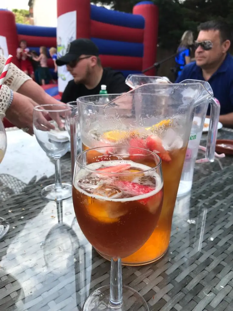 nicky west_The Red Lion_Cholsey_review