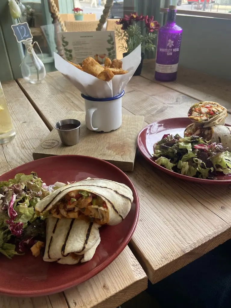 Anthony Neskovich_The Garden_Chippenham_review