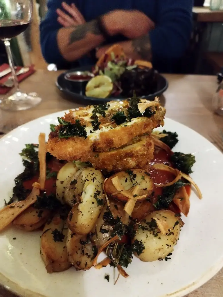 Sue Harker_The Garden_Chippenham_review