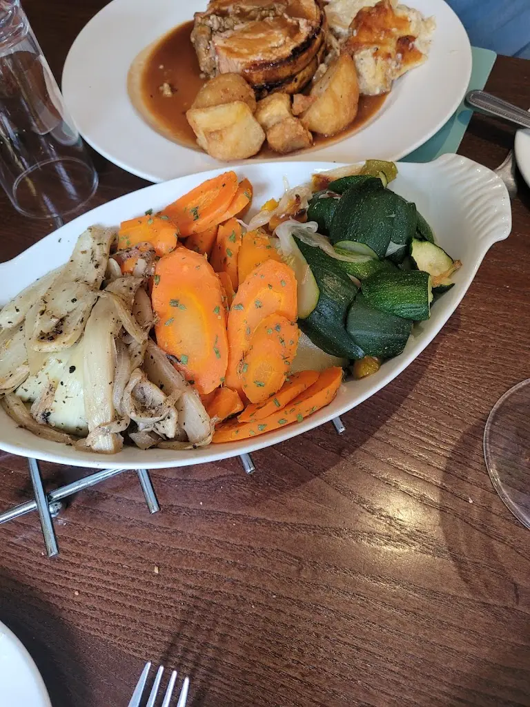 Lindsey Reece-Smith_La Flambé_Chippenham_review