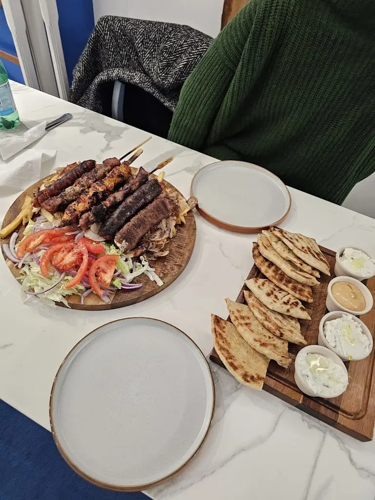 Joe Barlow_Taste of Santorini_Chippenham_review