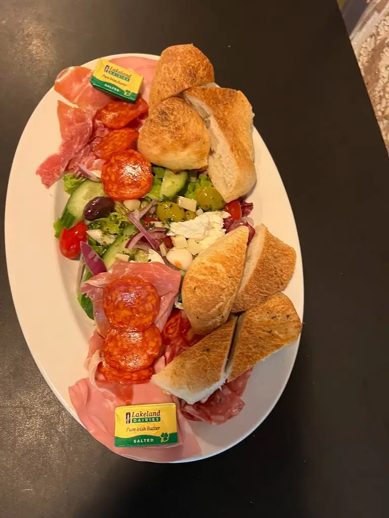 Amici Restaurant_Chippenham_slider_image_2