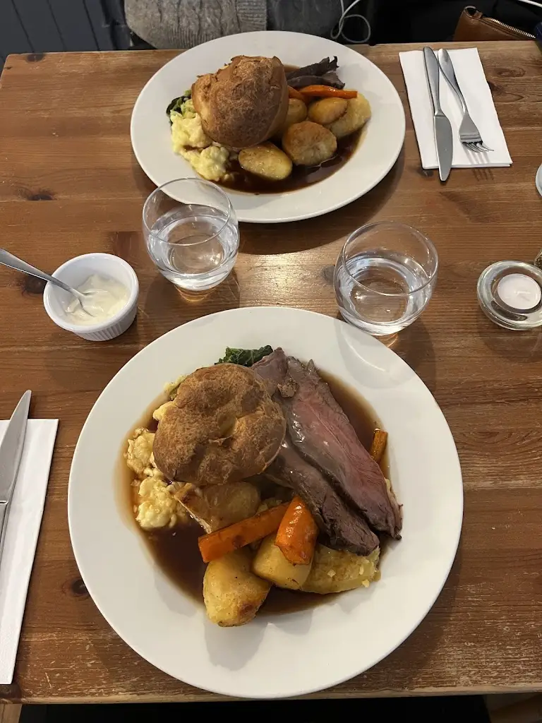 mallory harrison_The Gladstone Arms_Chippenham_review