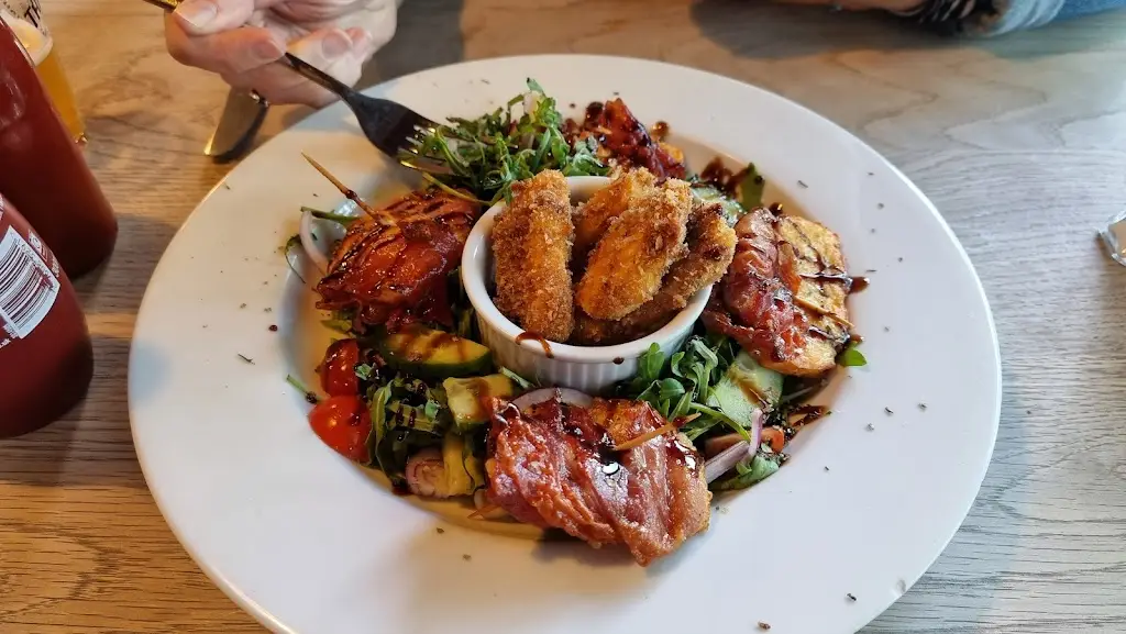 Lee Rogers_Grounded Chippenham_Chippenham_review