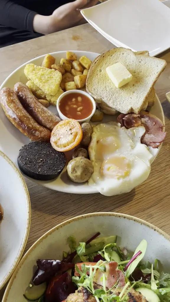 Grounded Chippenham_Chippenham_slider_image_2