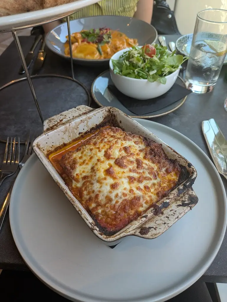 Christopher Hough_Luciano's at Chorley_Chorley_review