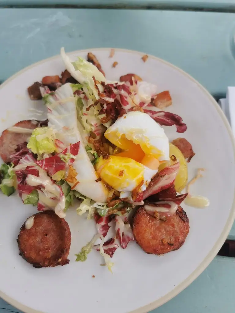 Adam Bailey_The Sun Inn_Chobham_review