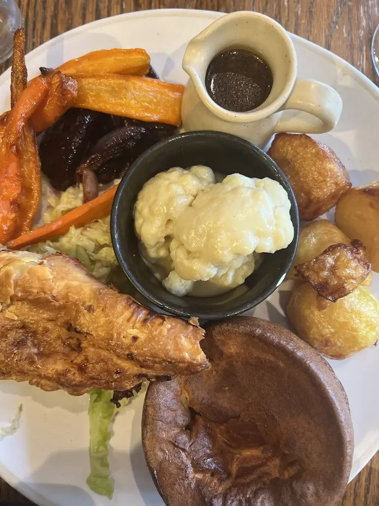 Hadia J_The Sun Inn_Chobham_review
