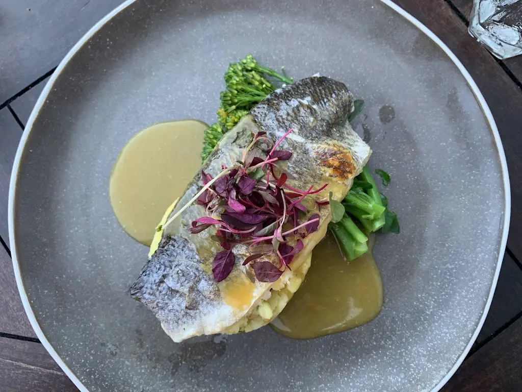 No.15 Restaurant and Bar_Chobham_slider_image_2