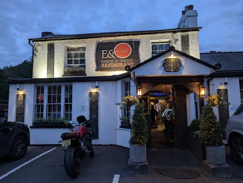 Eastern & Oriental Restaurant_Chobham_slider_image_3
