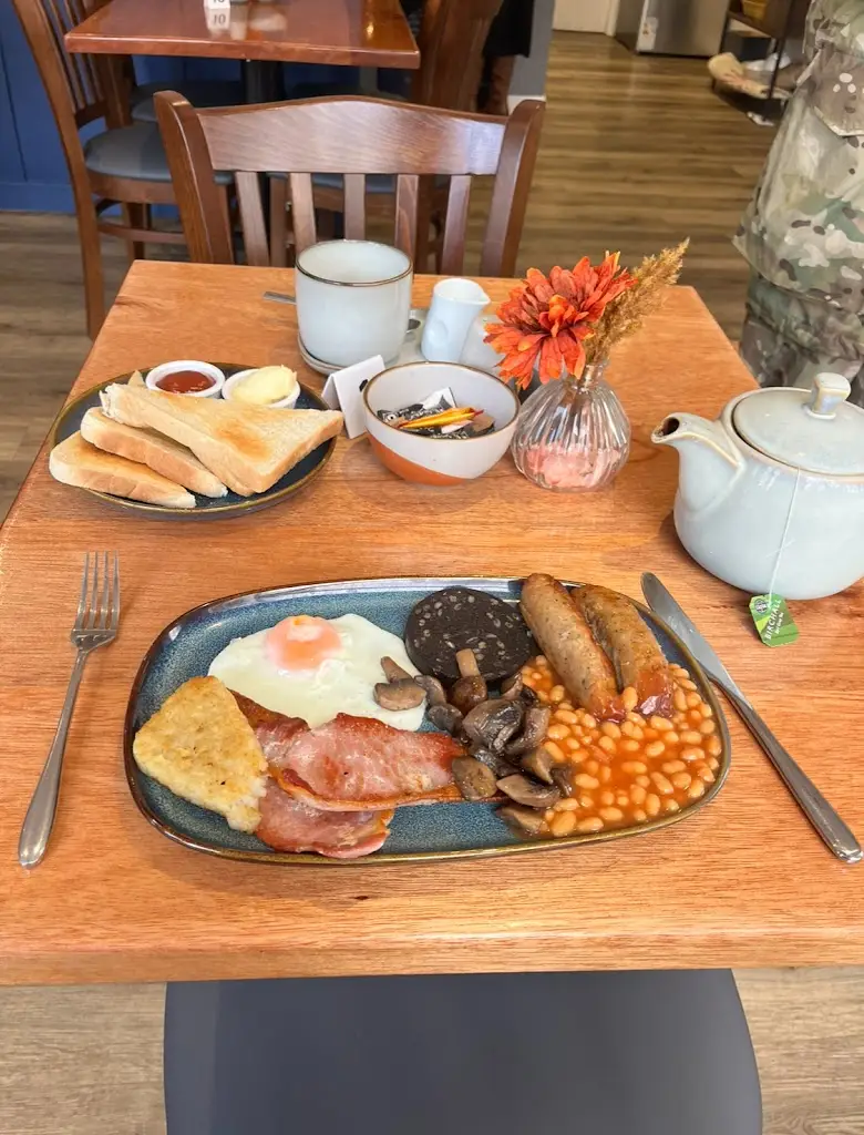 Menu_Simply Dine Cafe & Events_Chobham_immagine_1