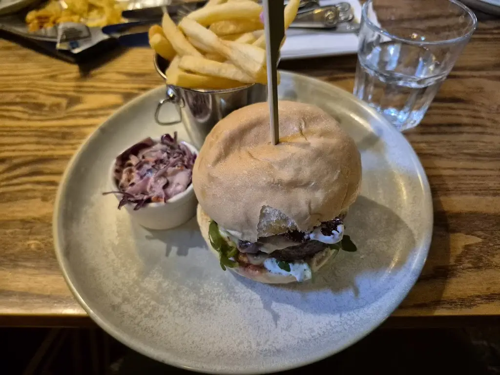 Eight Bells Inn_Chipping Campden_slider_image_3