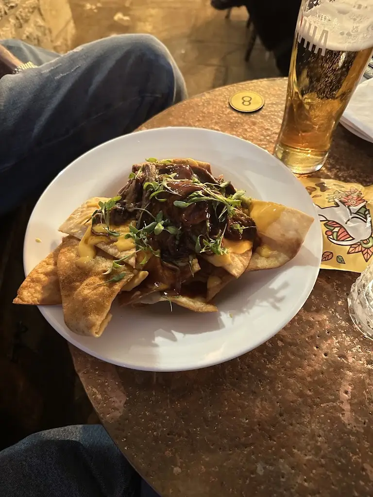 Alexia Kallini_The Red Lion Tavern_Chipping Campden_review