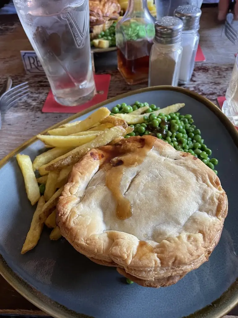 Kathie Warnecke_The Butchers Arms_Chipping Campden_review