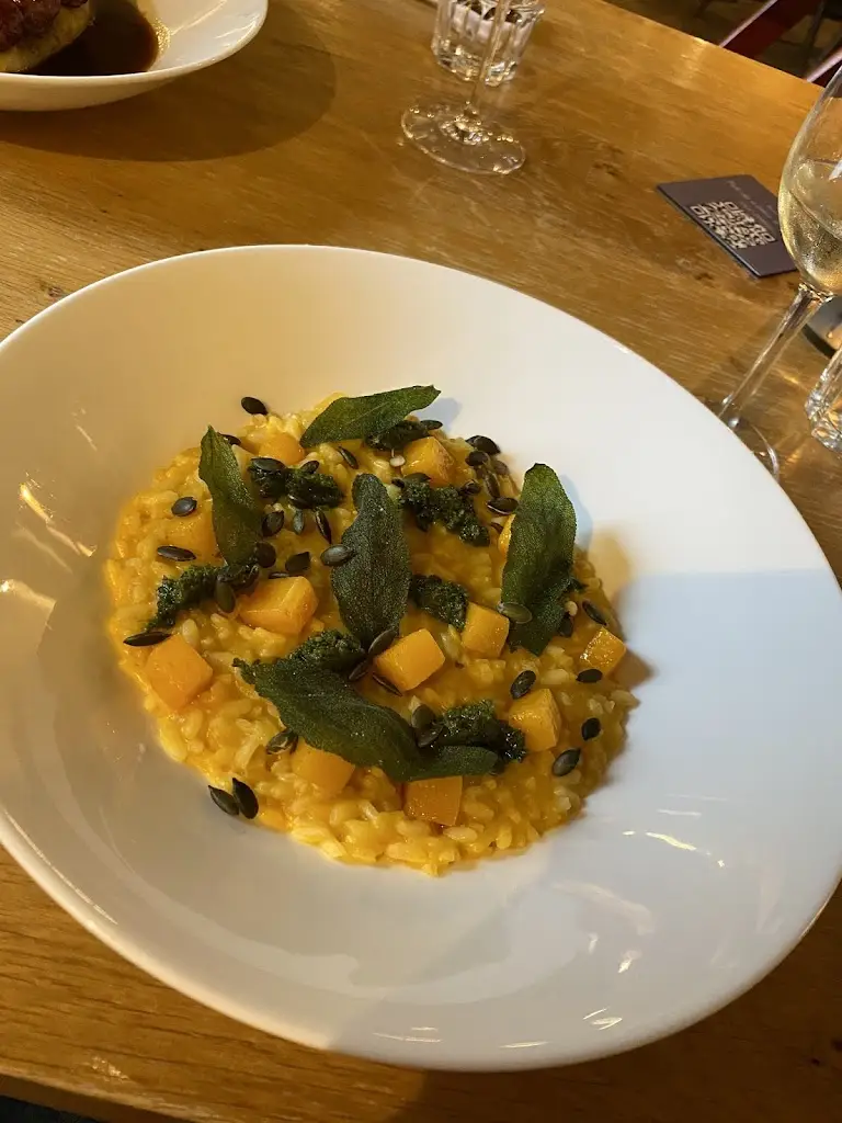 Hannah Cole_The Shed_Chipping Campden_review