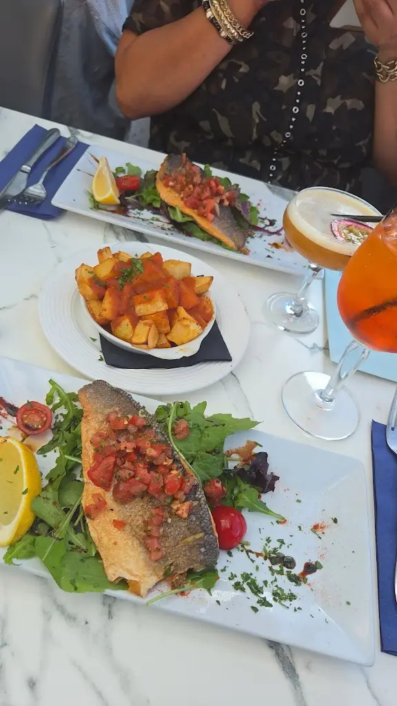 Fallon Piper_CASA DE MOOR -CHORLTON_Chorlton_review