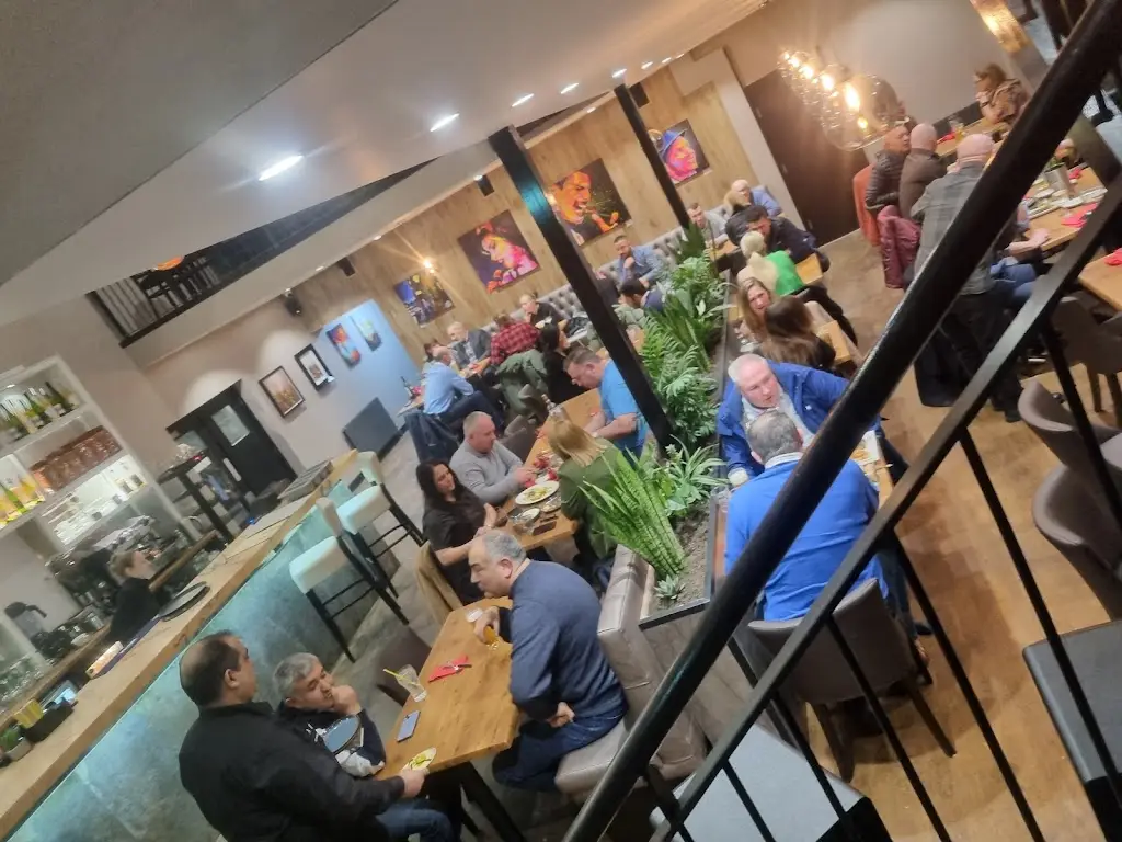 CASA DE MOOR -CHORLTON_Chorlton_slider_image_1