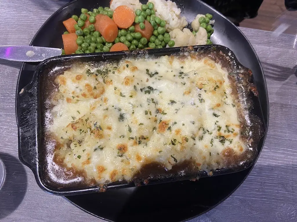 Ian Gregory_Rango s_Annfield Plain_review