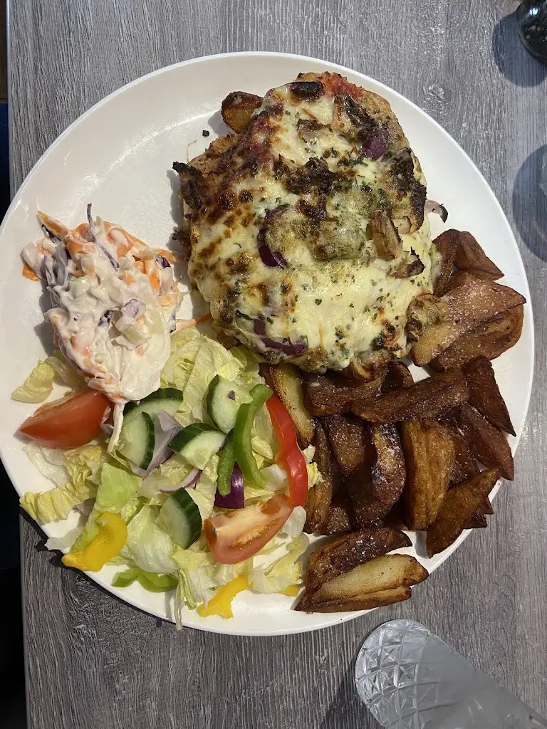 Rango s_Annfield Plain_slider_image_2