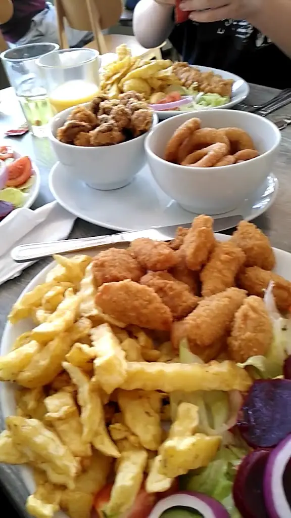 Marlboro_Chickerell_slider_image_2