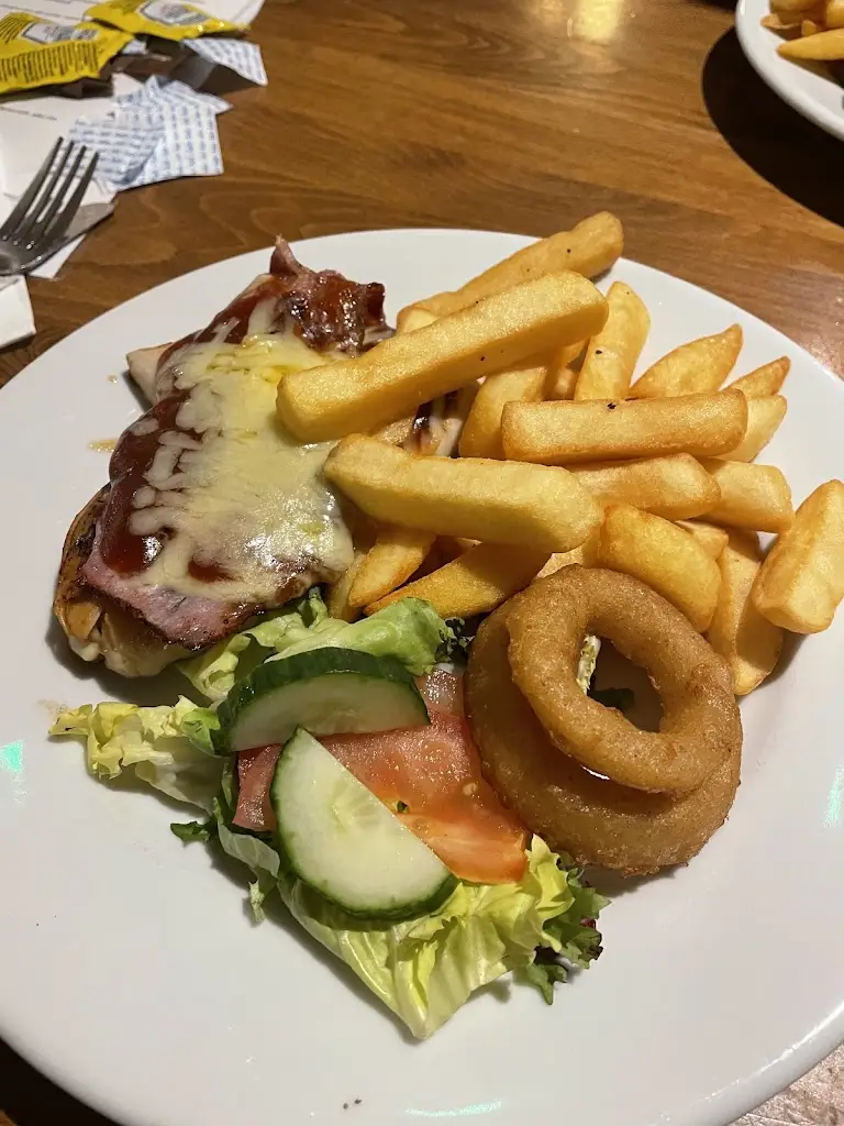 Jennifer Coley_Admiral Hardy_Chickerell_review