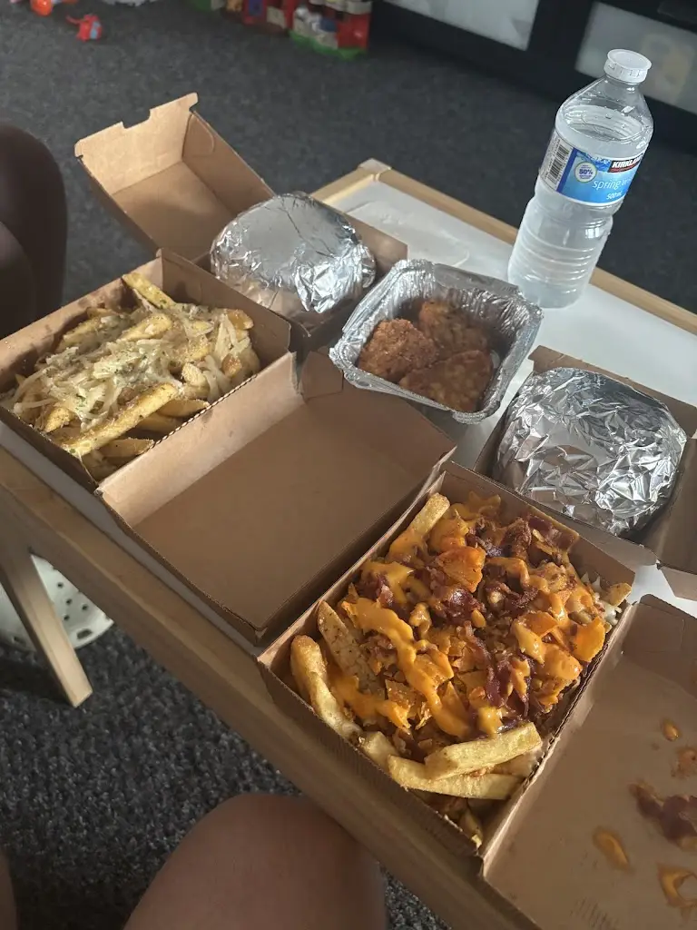 Liam Odwyer_Zahut's Burgers_Annfield Plain_review