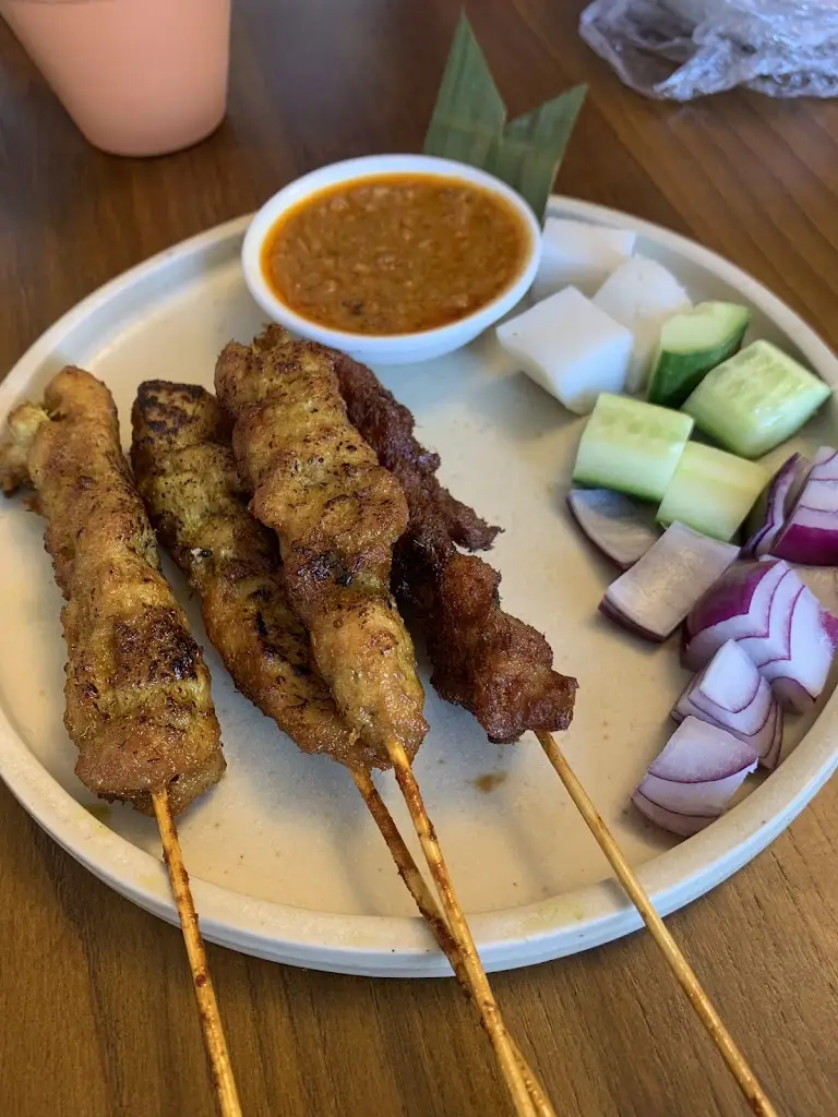 Malaya Lah Restaurant, Carlton Hotel_Chickerell_slider_image_3