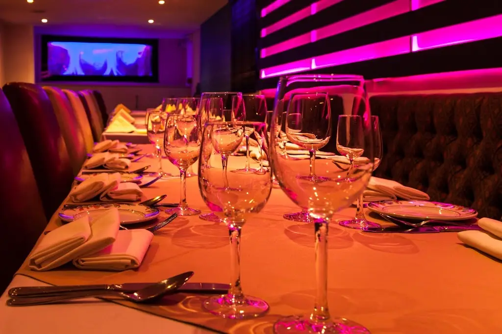 Shalims Indian Restaurant_Chickerell_slider_image_1