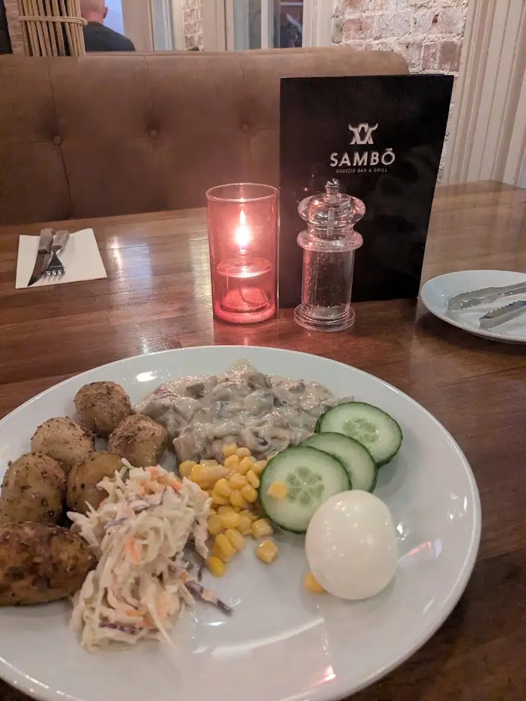 Sammie Durell_SAMBÔ_Chickerell_review