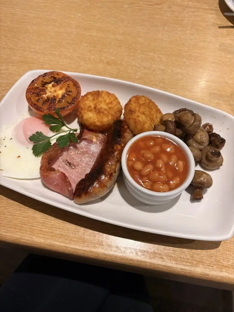 Jade Louise Downes_Custom House Cafe_Chickerell_reseña