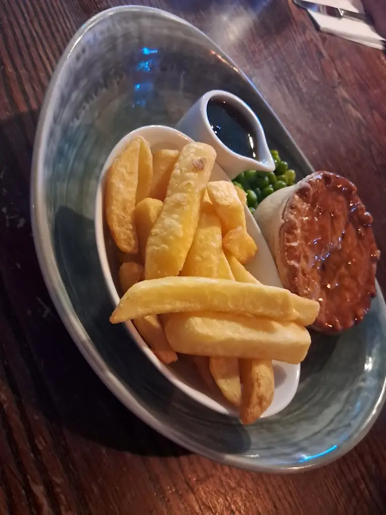 Mick Looker_The John Gregory_Chickerell_review